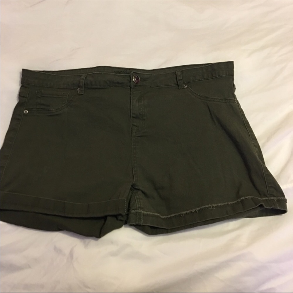 Reign military green